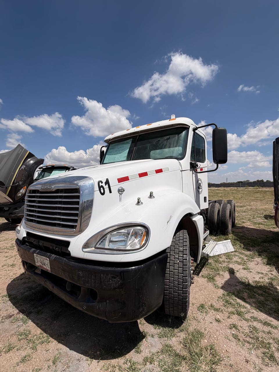 FREIGHTLINER 2001