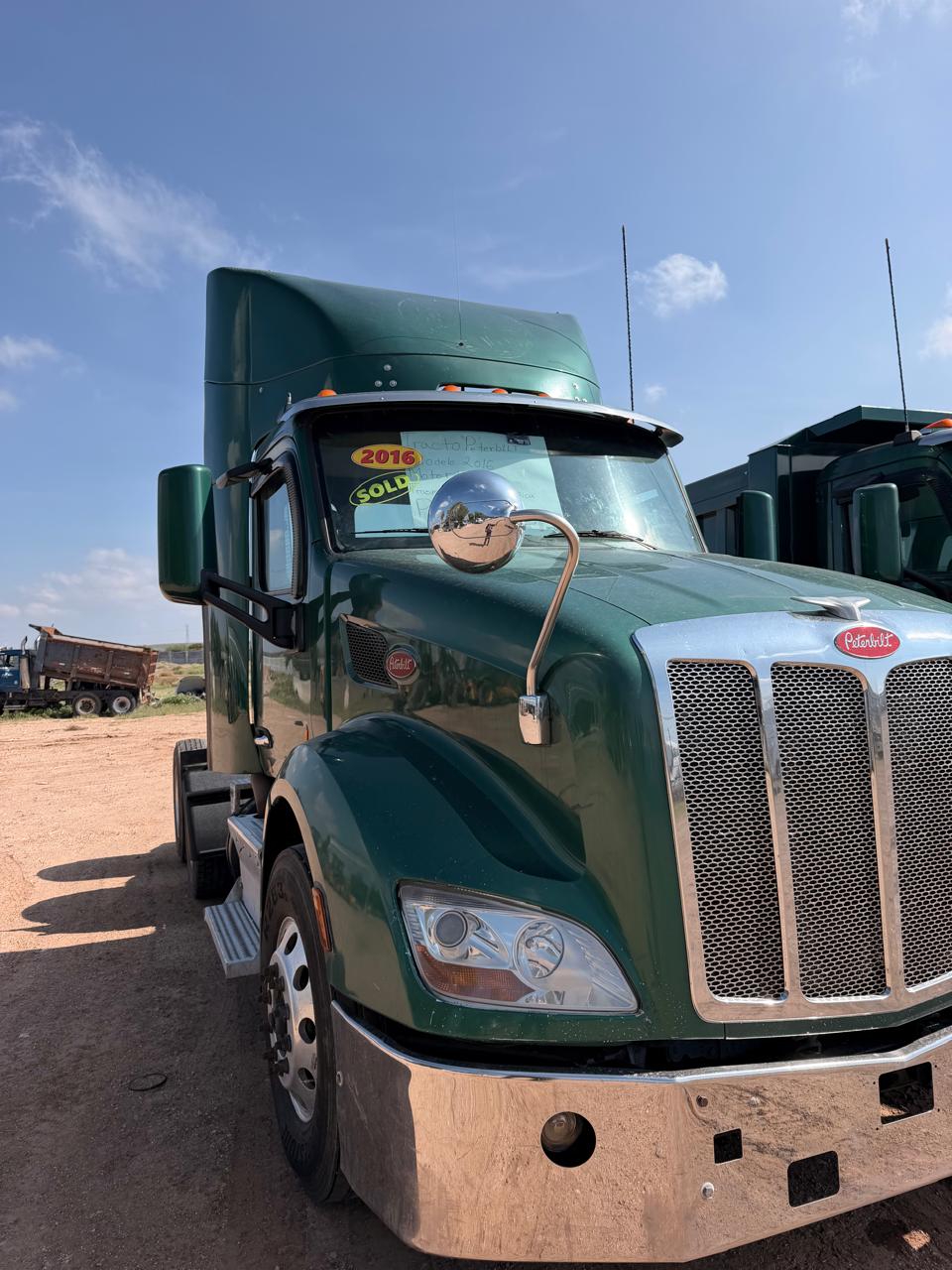 CAMION MULA PETERBILT 